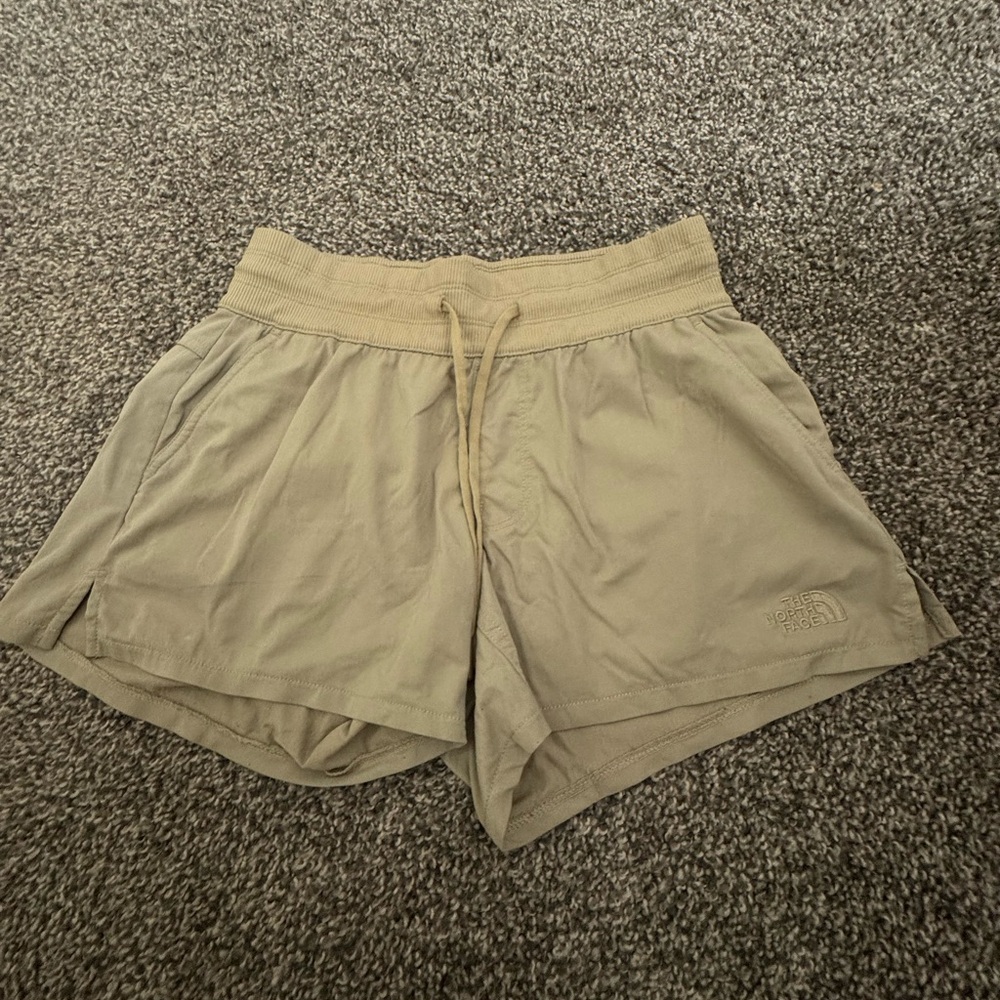 The North Face Athletic Shorts Light Beige Elastic Waist